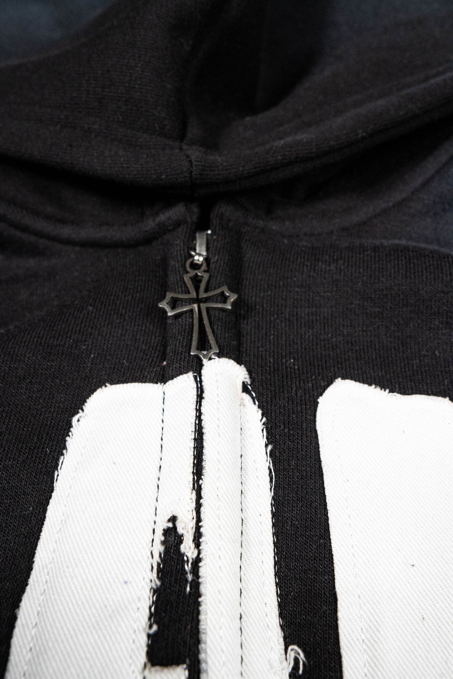 Praise Zip Up Hoodie – Black